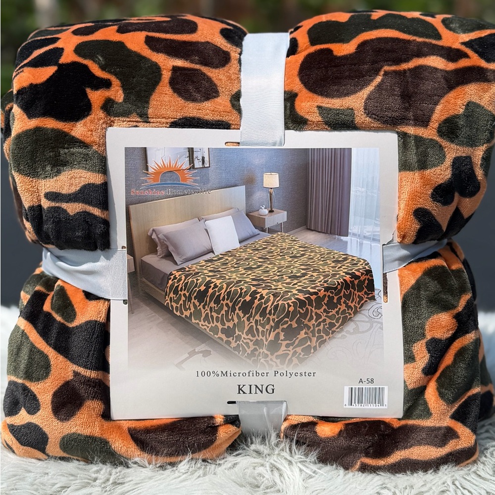 Plush new King blanket soft thick in Orange Leopard Print